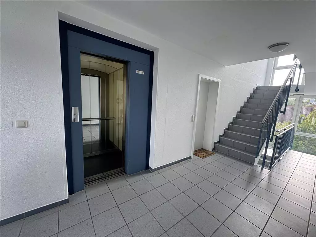 Attraktives Paket aus 5  Eigentumswohnungen mit 5  Garagenstellplätzen in Bielefeld! 