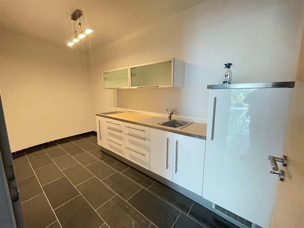 SB-Waschstraße mit Werkstatt und  Bürogebäude in Werther Westfalen