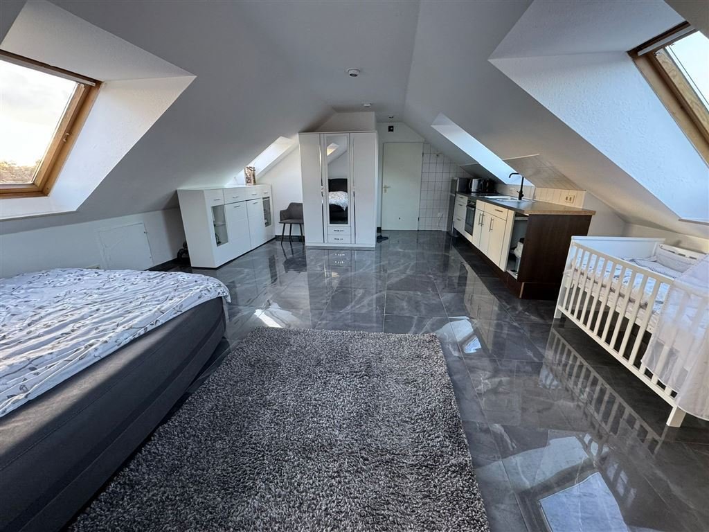 Mehrfamilienhaus in Senne mit 3- Wohneinheiten