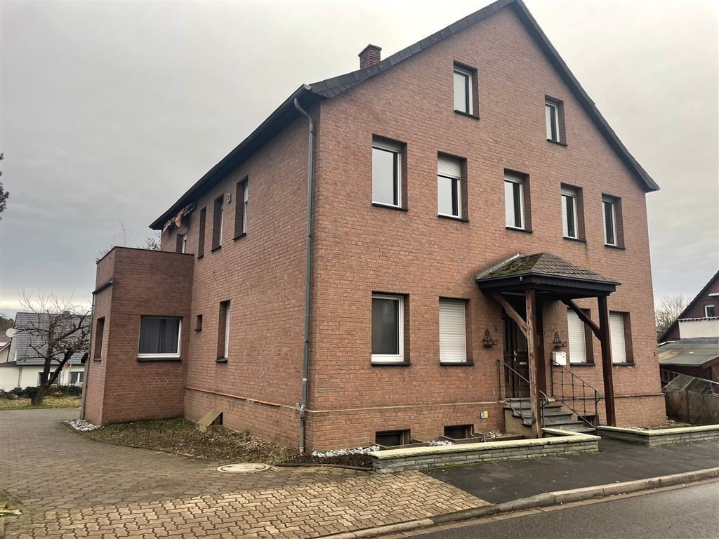 Mehrfamilienhaus mit Baugrundstück
