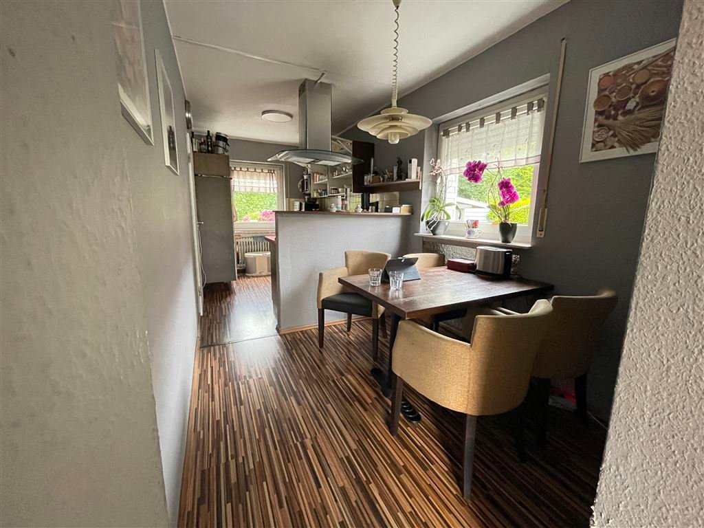 Reiheneckhaus in Bielefeld Schildesche  mit Garten & Garage 