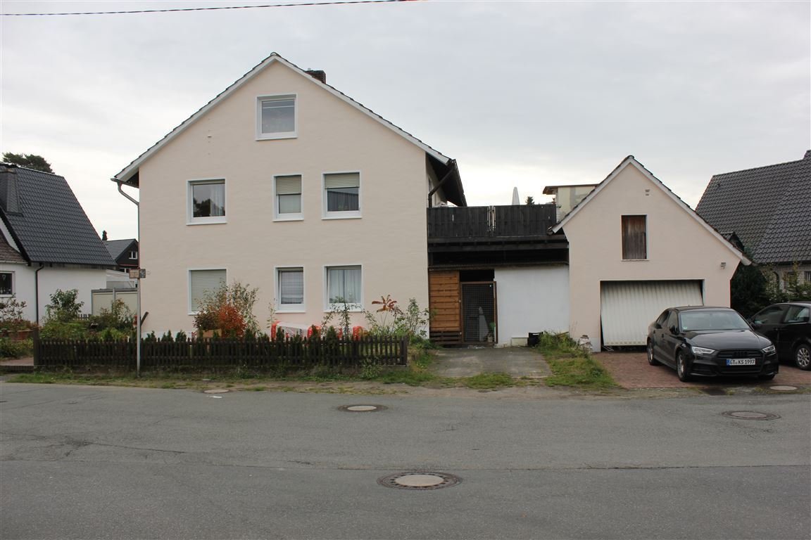  Mehrgenerationenhaus mit Baugrundstück in Bielefeld -Sennestadt