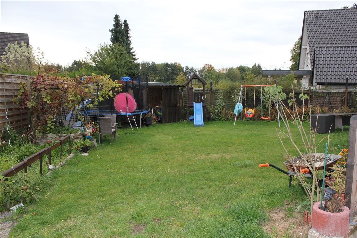  Mehrgenerationenhaus mit Baugrundstück in Bielefeld -Sennestadt