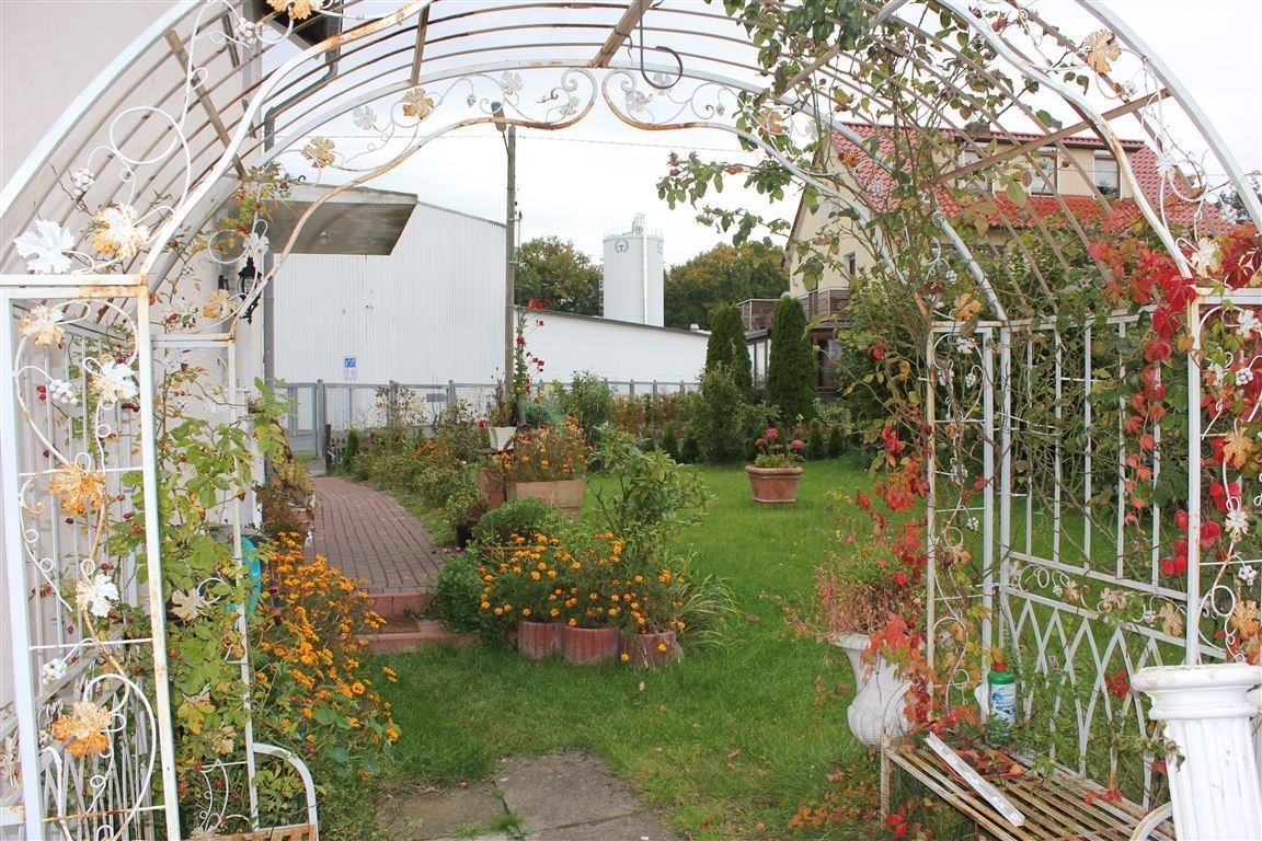  Mehrgenerationenhaus mit Baugrundstück in Bielefeld -Sennestadt