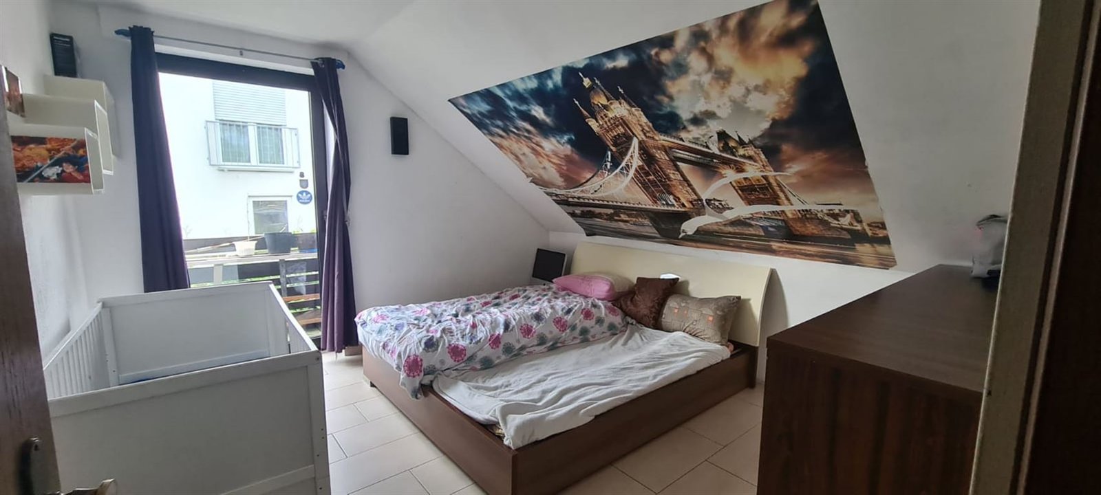 Charmantes Einfamilienhaus mit  Einliegerwohnung und Baugrundstück  mit viel Platz für Ihre Ideen. 