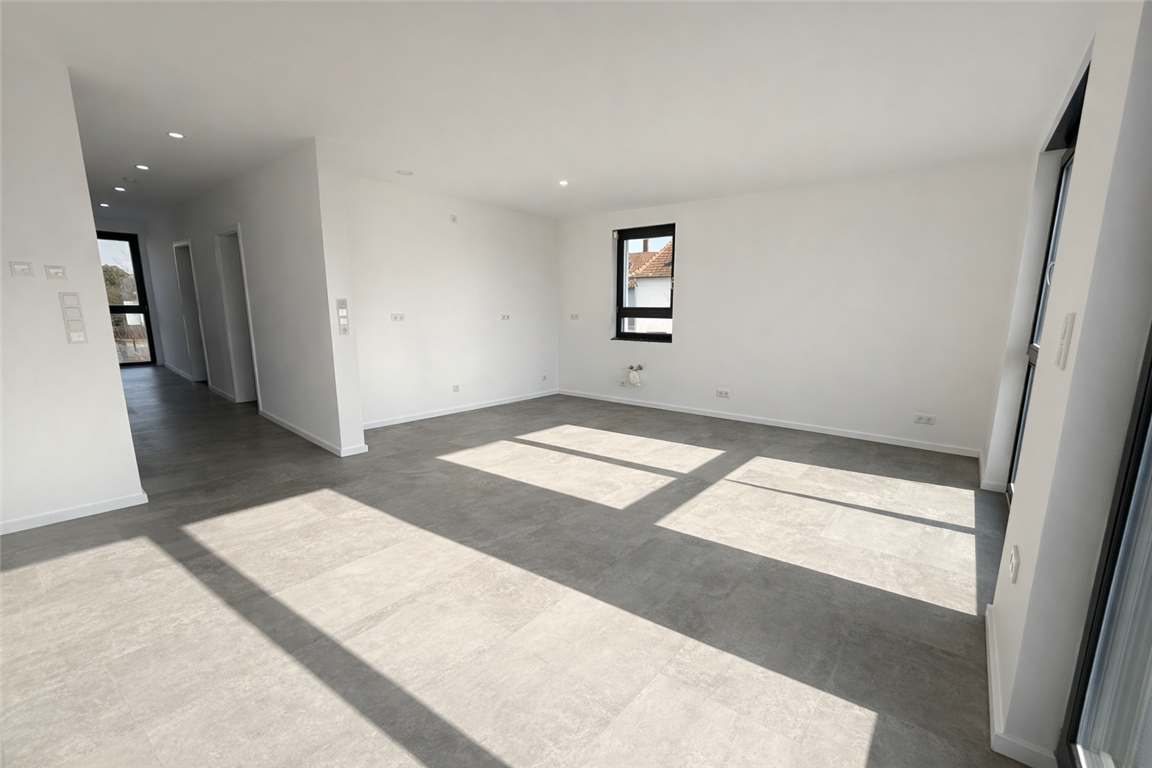 Neuwertiges 3-Familienhaus in Werther  (Westfalen) – KfW-55-Neubau 2024 mit  Luftwärmepumpe, Solaranlage & Top Ausstattung! 