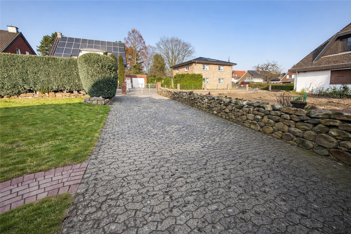 Einfamilienhaus mit großem  Grundstück, zwei Garagen und  vielseitigem Platzangebot in Hörstel Riesenbeck