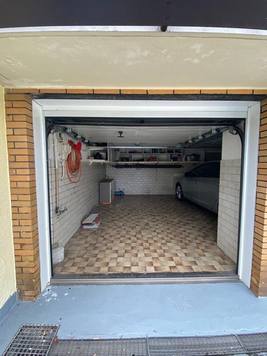 Kapitalanlage mit solider Rendite – Gepflegtes Zweifamilienhaus in Bünde mit Garten, Balkon & 4 Stellplätzen