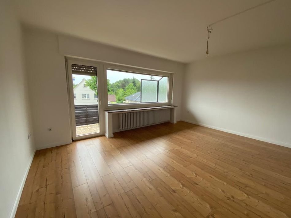 Kapitalanlage mit solider Rendite – Gepflegtes Zweifamilienhaus in Bünde mit Garten, Balkon & 4 Stellplätzen