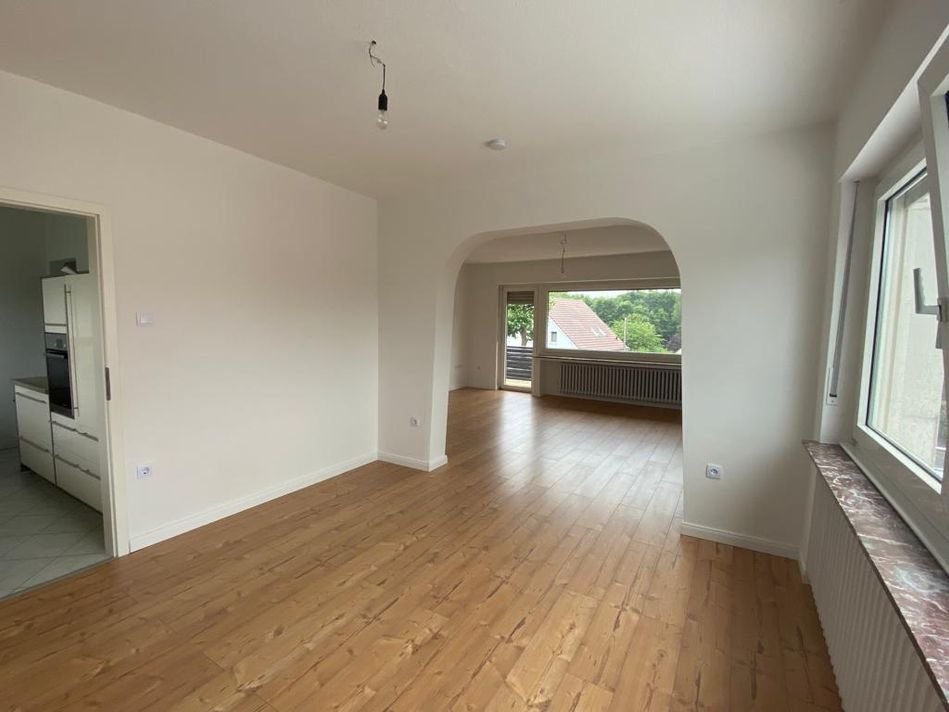 Kapitalanlage mit solider Rendite – Gepflegtes Zweifamilienhaus in Bünde mit Garten, Balkon & 4 Stellplätzen