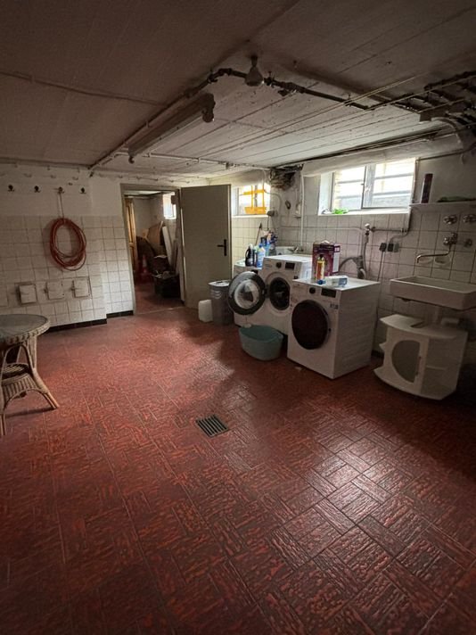 Kapitalanlage mit solider Rendite – Gepflegtes Zweifamilienhaus in Bünde mit Garten, Balkon & 4 Stellplätzen