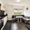 Zweifamilienhaus mit großem Grundstück, Garage, Carport und vielseitigem Nutzungspotenzial