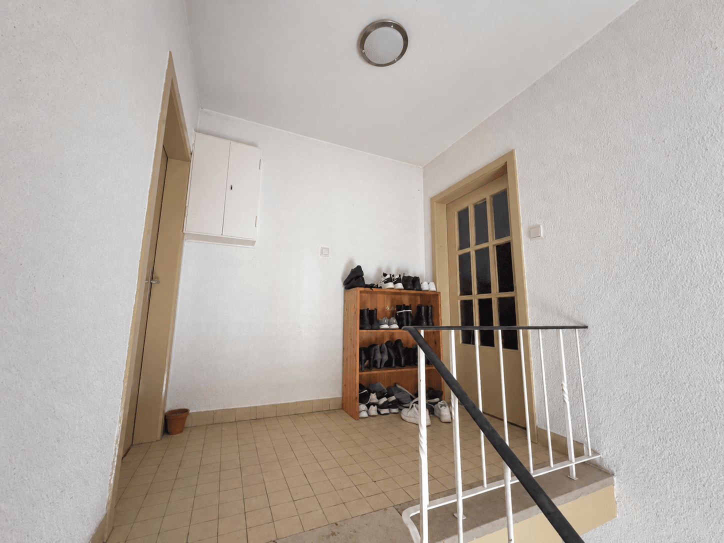 Vermietete 2-Zimmer-Dachgeschosswohnung mit Entwicklungspotenzial in Bielefeld-Brackwede