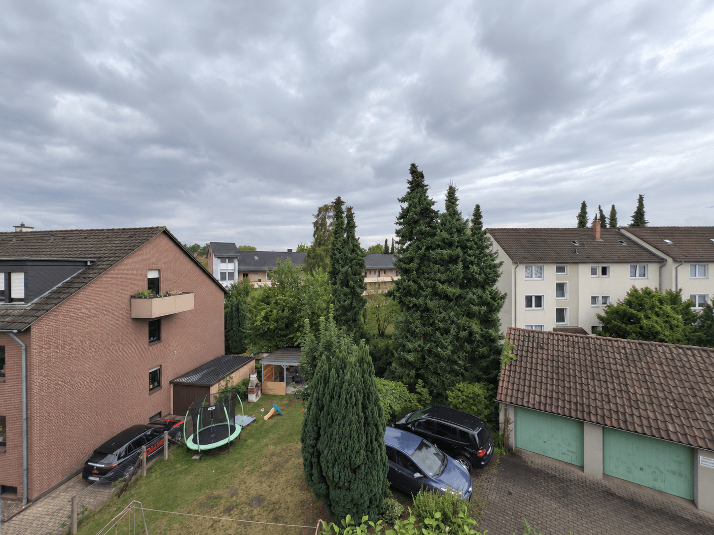 Vermietete 2-Zimmer-Dachgeschosswohnung mit Entwicklungspotenzial in Bielefeld-Brackwede