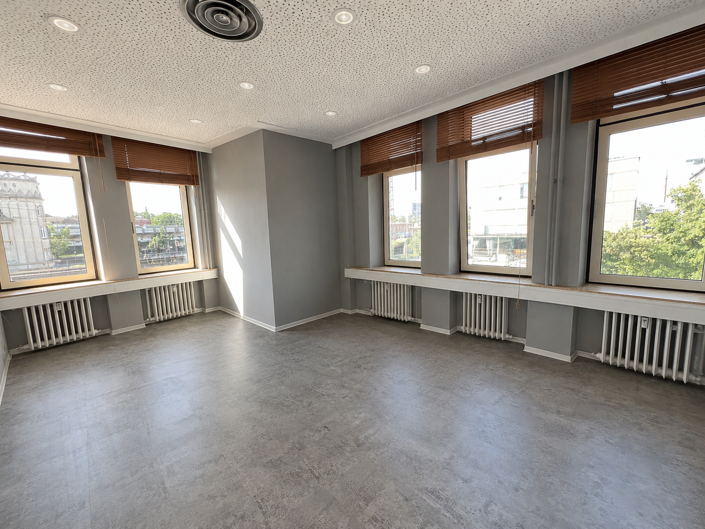 Helle Büro-/Praxisfläche mit ca. 90 m² in zentraler Bielefelder Lage