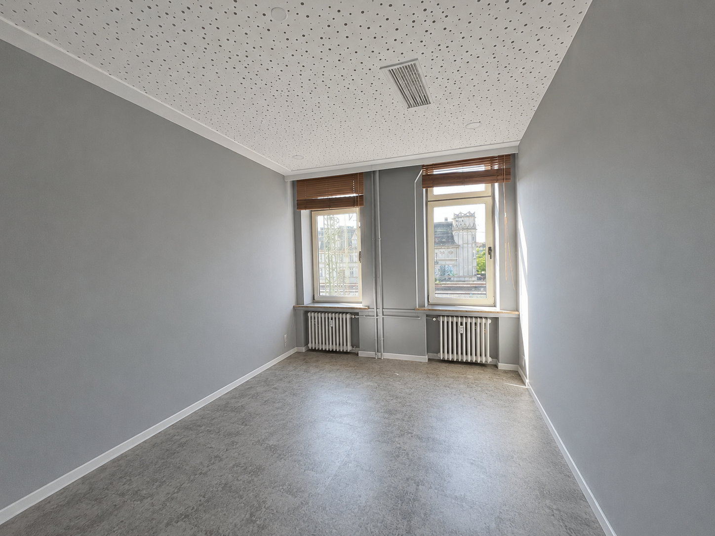 Helle Büro-/Praxisfläche mit ca. 90 m² in zentraler Bielefelder Lage