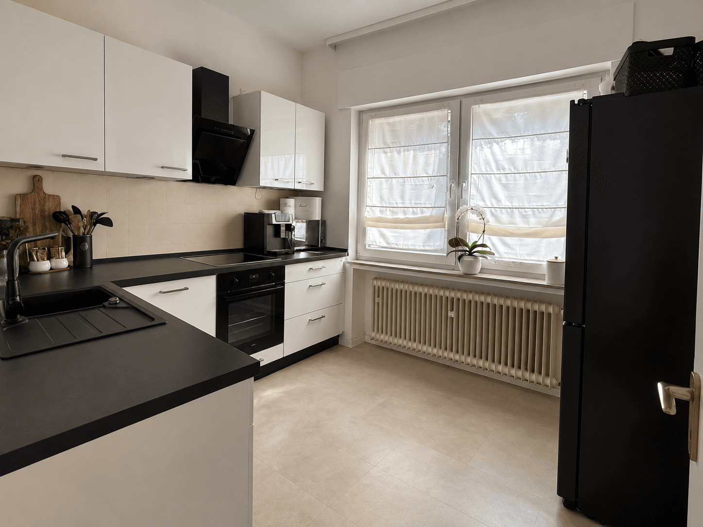 Großzügiges Wohnhaus mit Einliegerwohnung, Vollkeller und großem Grundstück in Detmold